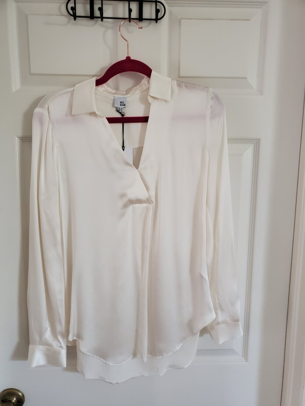 Iris&Ink 100% Silk Blouse NWT 8